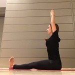 Cominciare bene la giornata con lo yoga – Claudia Porta su iocominciobene – posizione Paschimottanasana